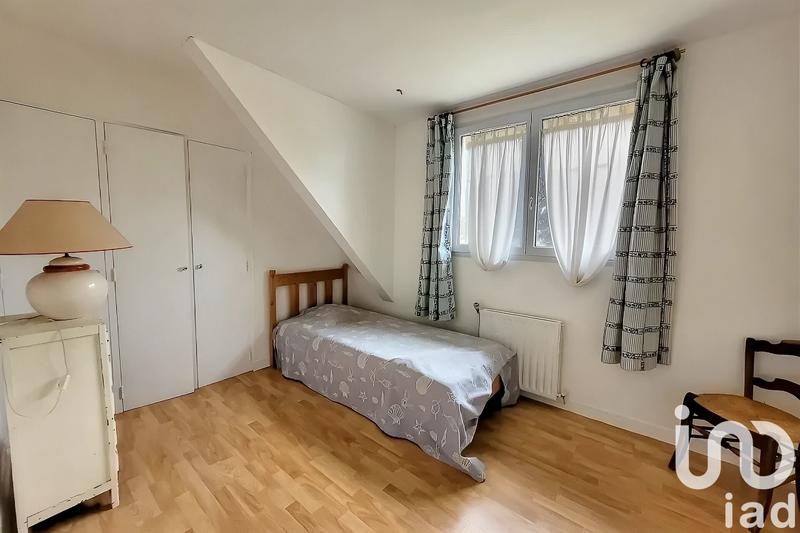 Maison - 300 m² - 8 pièces