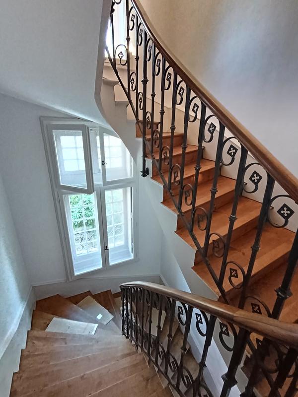 Demeure - 217 m² - 11 pièces