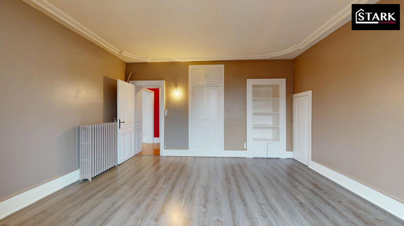 Appartement - 157 m² - 5 pièces