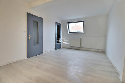 Maison - 93 m² - 5 pièces