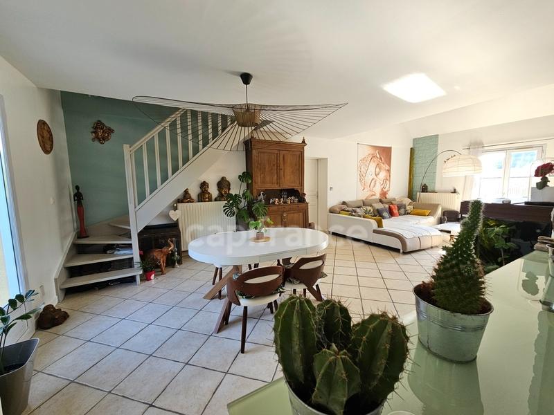 Maison - 165 m² - 6 pièces