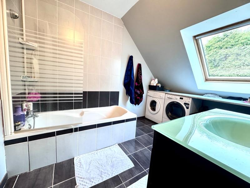 Maison - 115 m² - 6 pièces