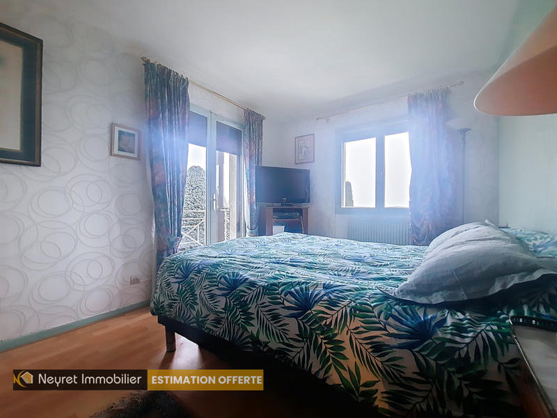 Maison - 137 m² - 7 pièces