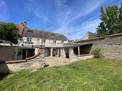 Maison - 130 m² - 5 pièces