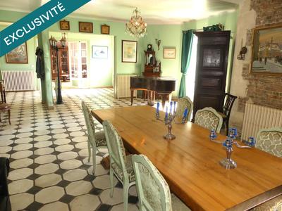 Maison - 363 m² - 10 pièces