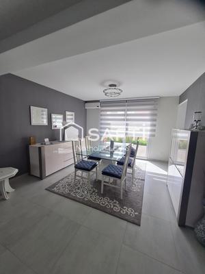 Maison - 214 m² - 6 pièces
