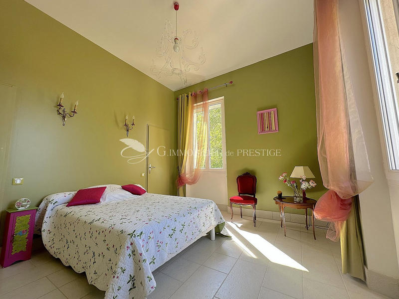 Château - 600 m² - 10 pièces