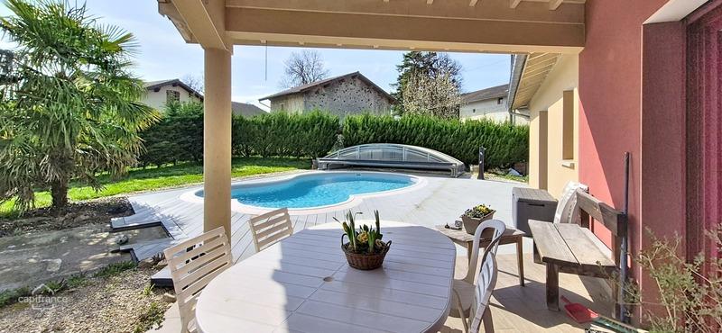 Maison - 182 m² - 7 pièces