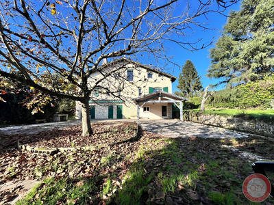 Maison ancienne - 190 m² - 7 pièces