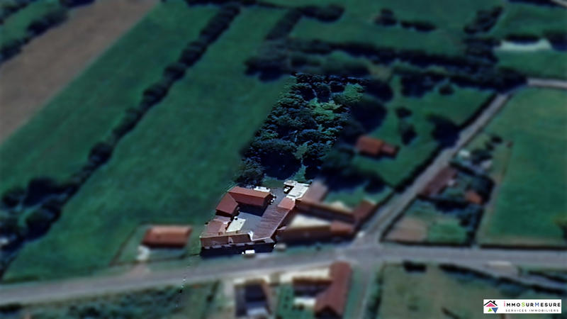 Maison - 300 m² - 10 pièces