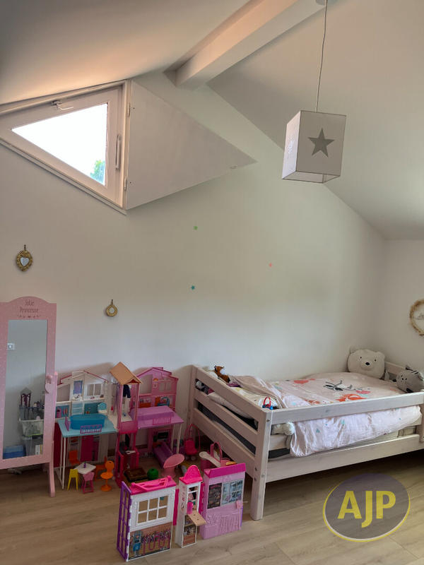 Maison - 127 m² - 5 pièces