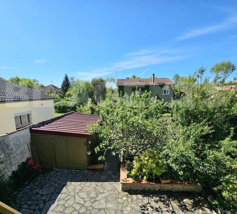 Maison - 110 m² - 4 pièces