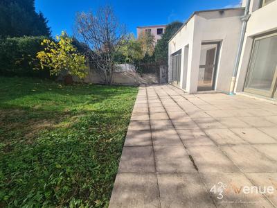 Maison - 142 m² - 5 pièces