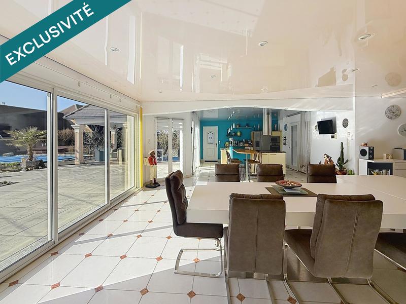 Maison - 440 m² - 10 pièces