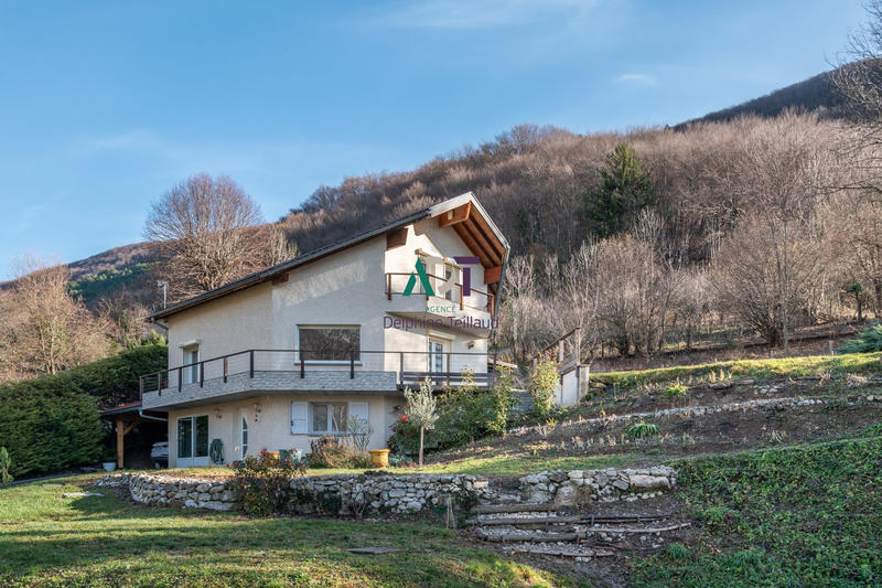 Maison - 158 m² - 6 pièces