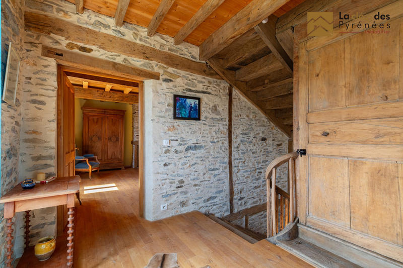 Maison traditionnelle - 190 m² - 5 pièces