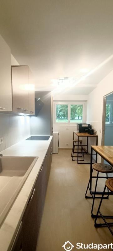 Chambre - 9 m² - 1 pièce