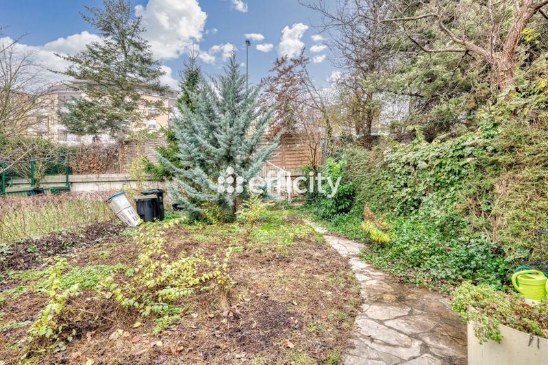 Maison - 90 m² - 3 pièces