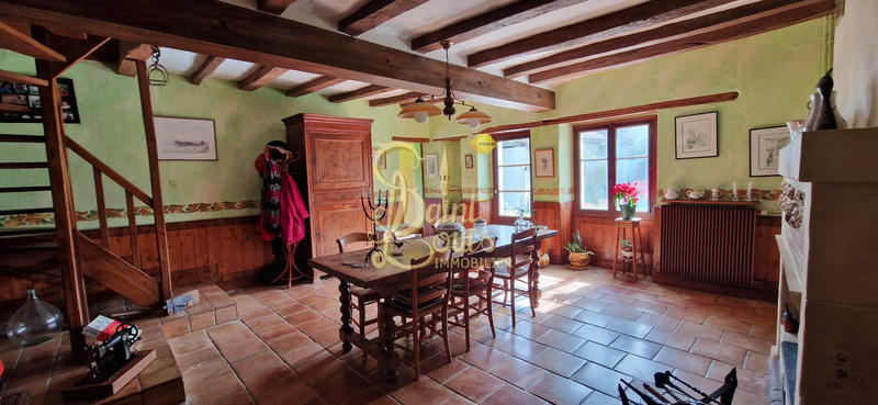 Maison - 265 m² - 8 pièces