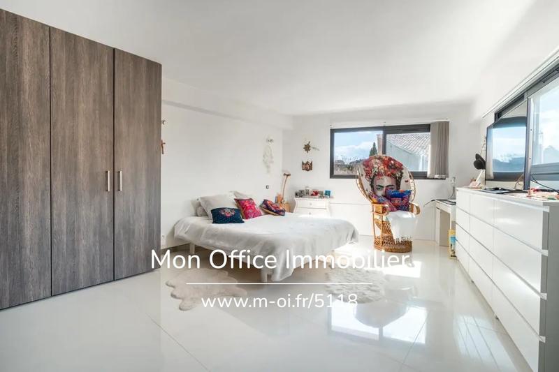 Maison de village - 280 m² - 4 pièces