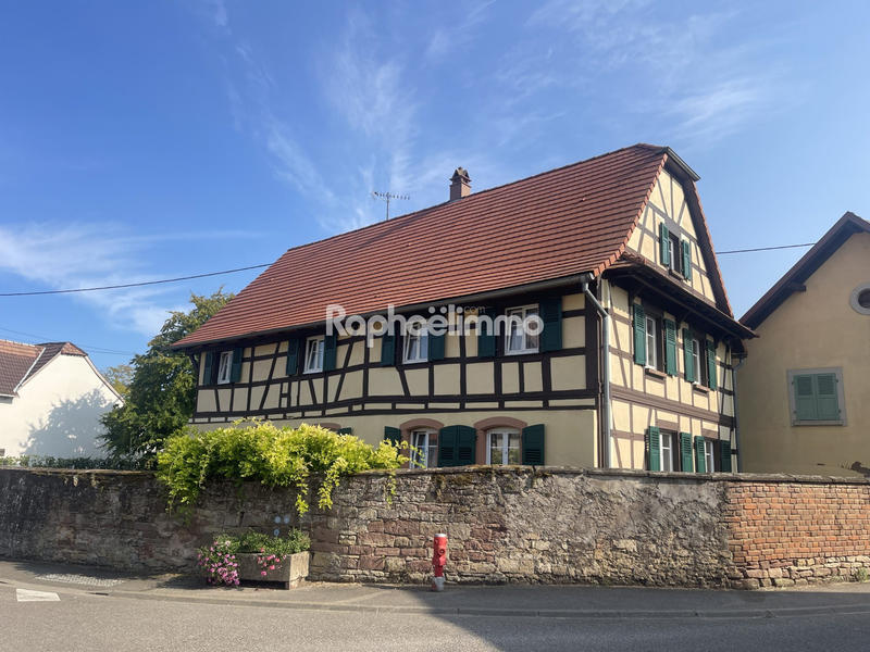 Maison - 180 m² - 6 pièces