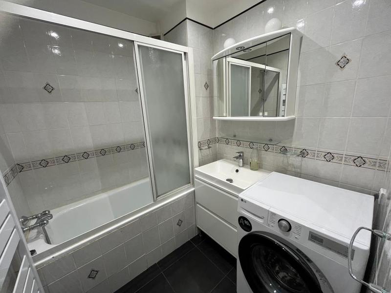 Appartement - 81 m² - 4 pièces