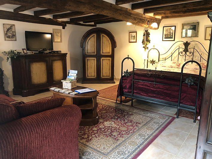 Maison ancienne - 236 m² - 8 pièces