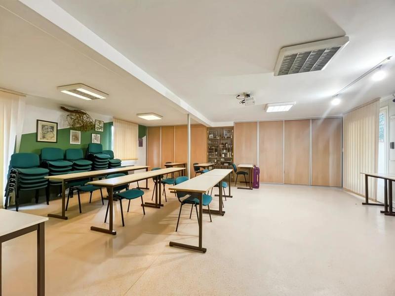 Maison - 205 m² - 6 pièces