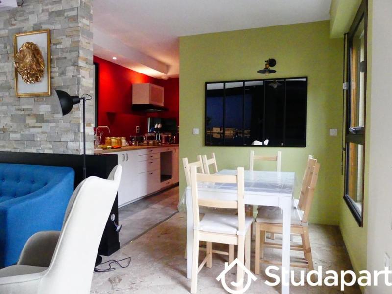 Chambre - 11 m² - 1 pièce