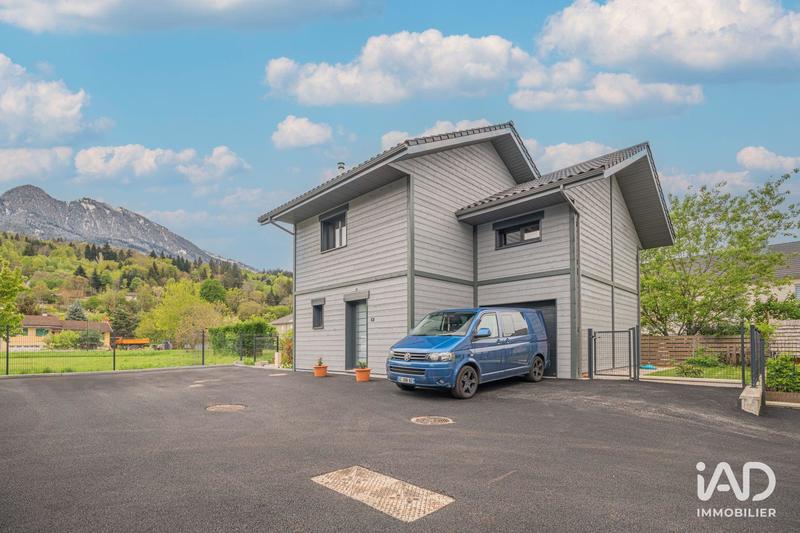 Maison - 111 m² - 5 pièces