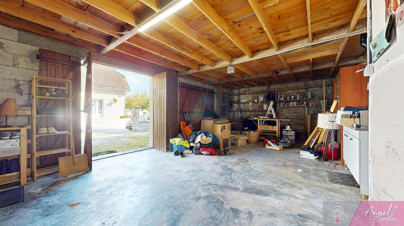 Maison - 242 m² - 9 pièces