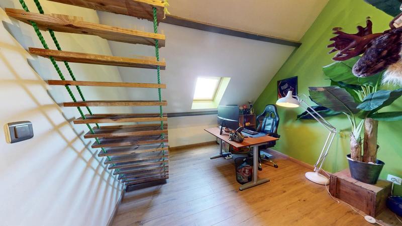 Maison - 195 m² - 8 pièces