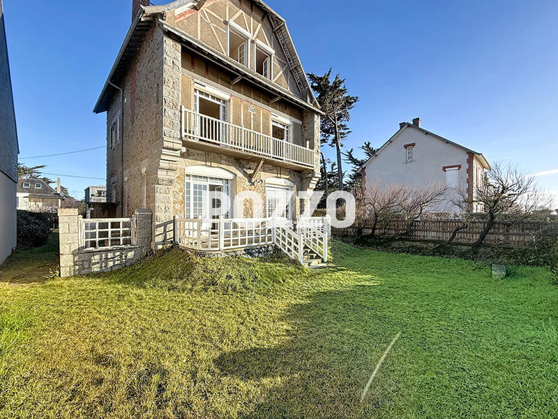 Maison - 170 m² - 10 pièces