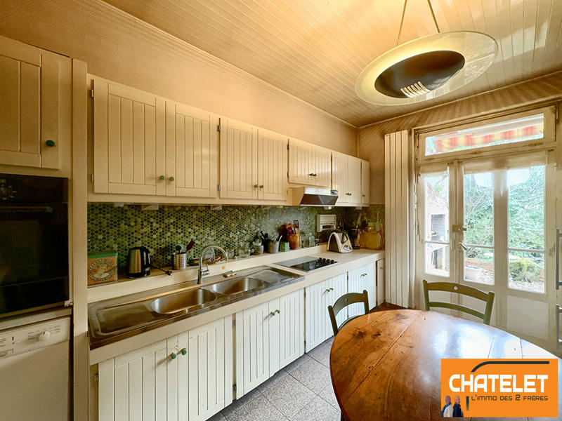 Maison - 172 m² - 8 pièces