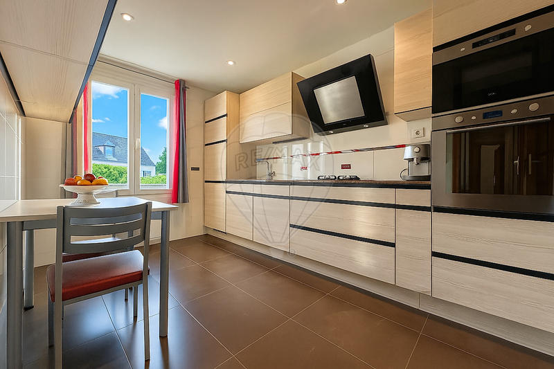 Maison - 136 m² - 6 pièces