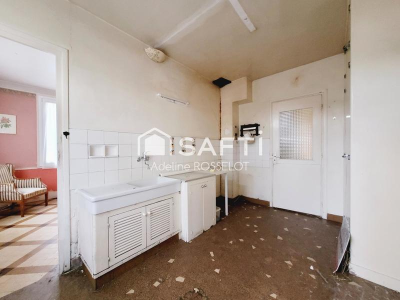 Maison - 220 m² - 10 pièces