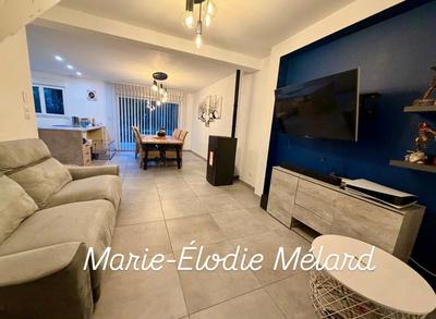 Maison - 95 m² - 5 pièces