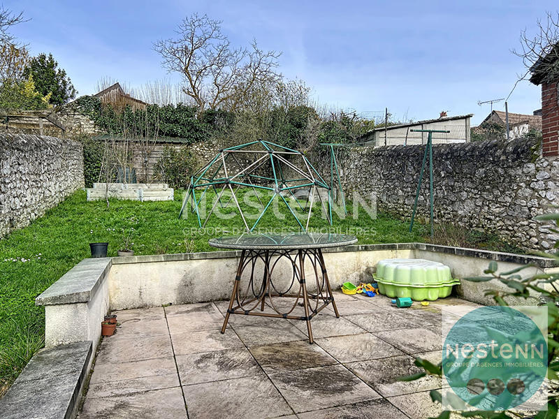 Maison - 256 m² - 9 pièces