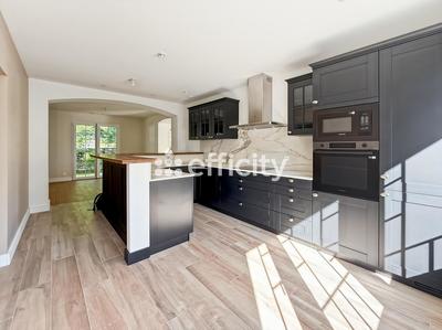 Maison - 150 m² - 5 pièces