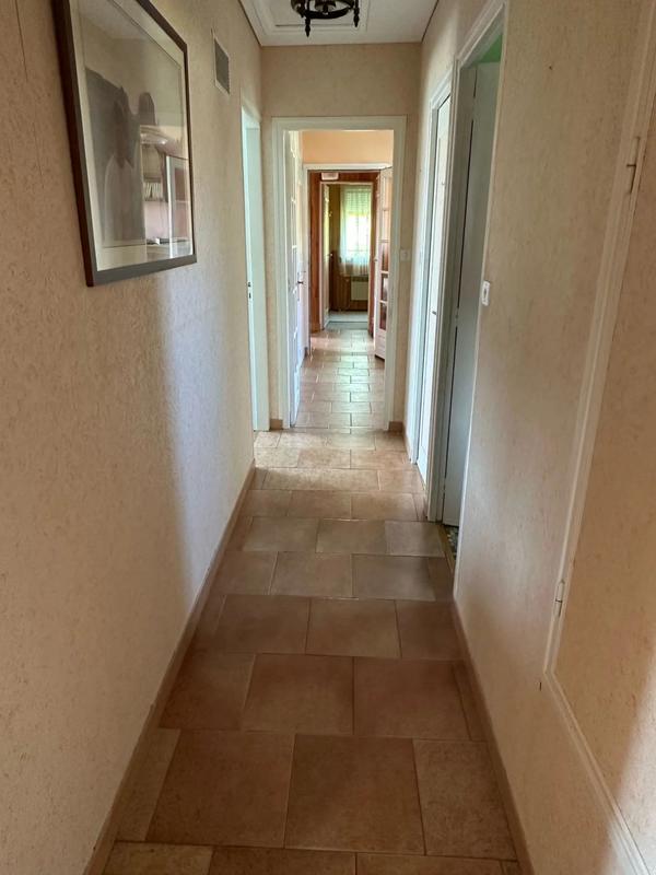 Maison - 96 m² - 6 pièces