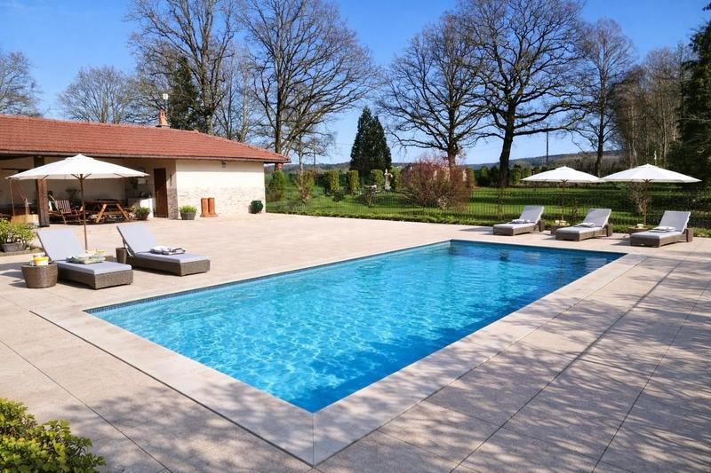 Maison - 761 m² - 16 pièces