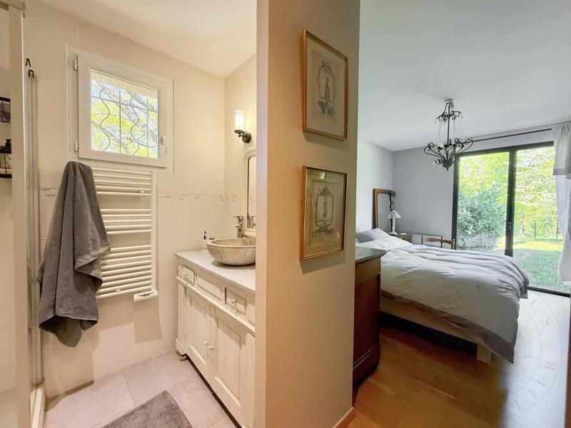 Villa - 200 m² - 8 pièces