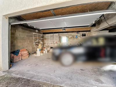 Garage - 27 m²