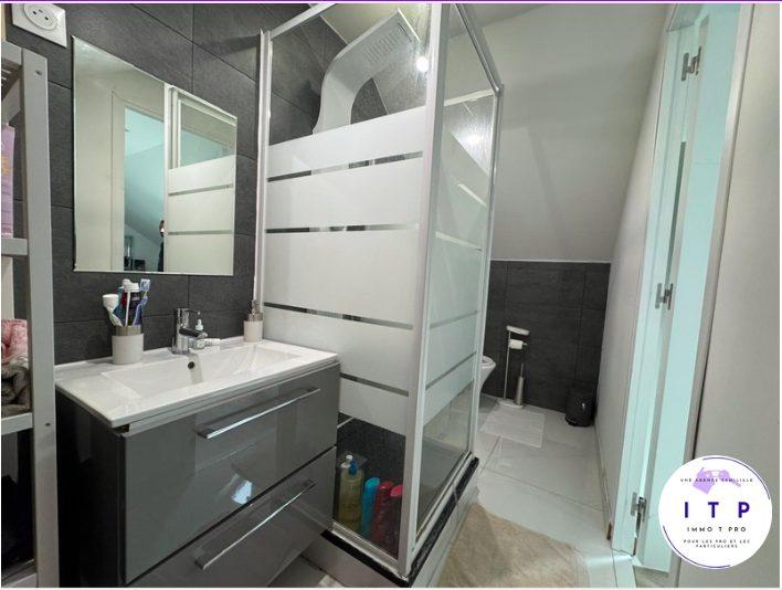 Maison - 121 m² - 4 pièces