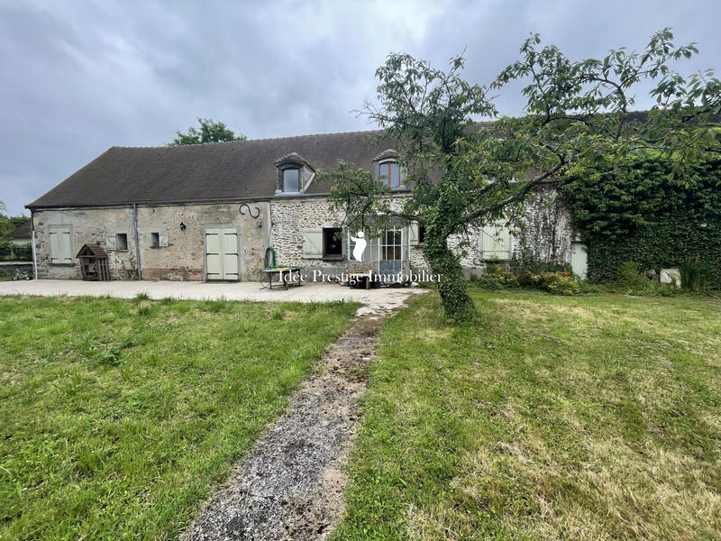 Maison - 241 m² - 8 pièces