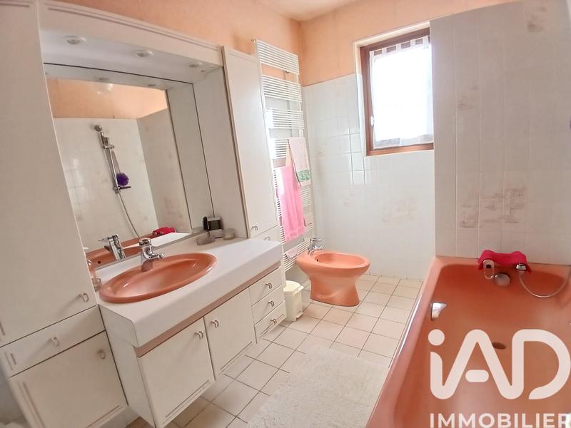 Maison - 95 m² - 5 pièces