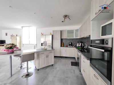 Maison - 139 m² - 5 pièces