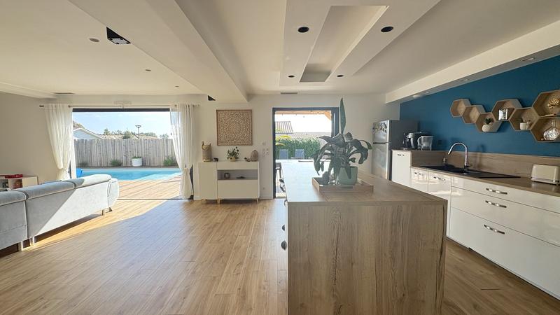 Maison - 189 m² - 6 pièces