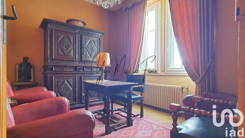 Maison - 233 m² - 9 pièces