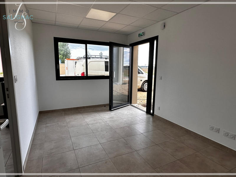 Local commercial - 287 m²